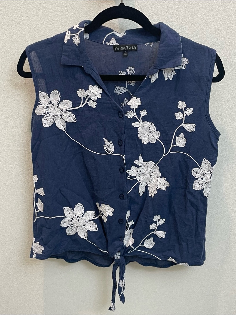 BuaBua Y2K Cotton Navy Sleeveless Embroidered Button-Down Top
